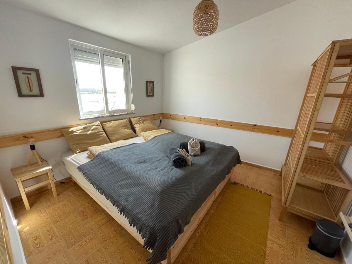 Appartement Algarve Surf House à Raposeira  Extérieur photo